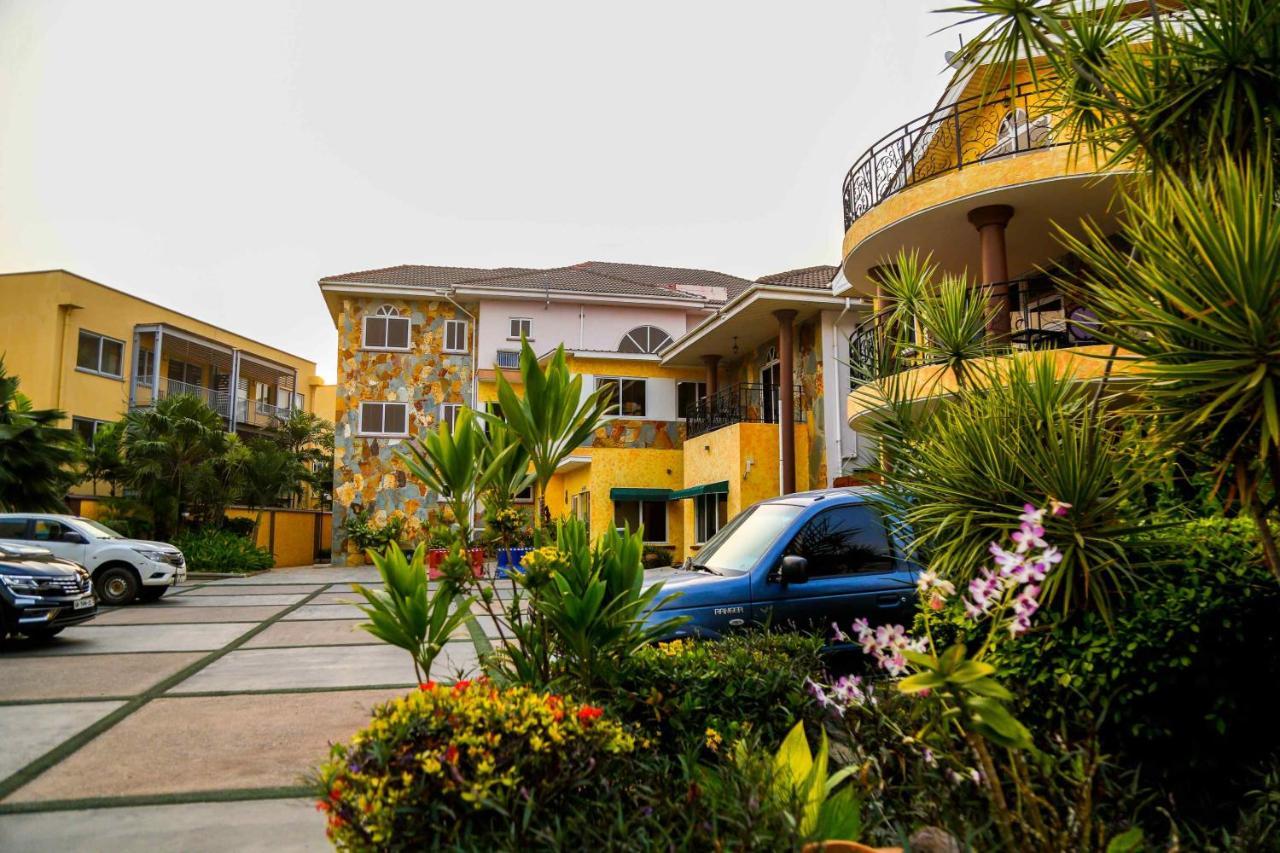 Midindi Hotel Acra Exterior foto